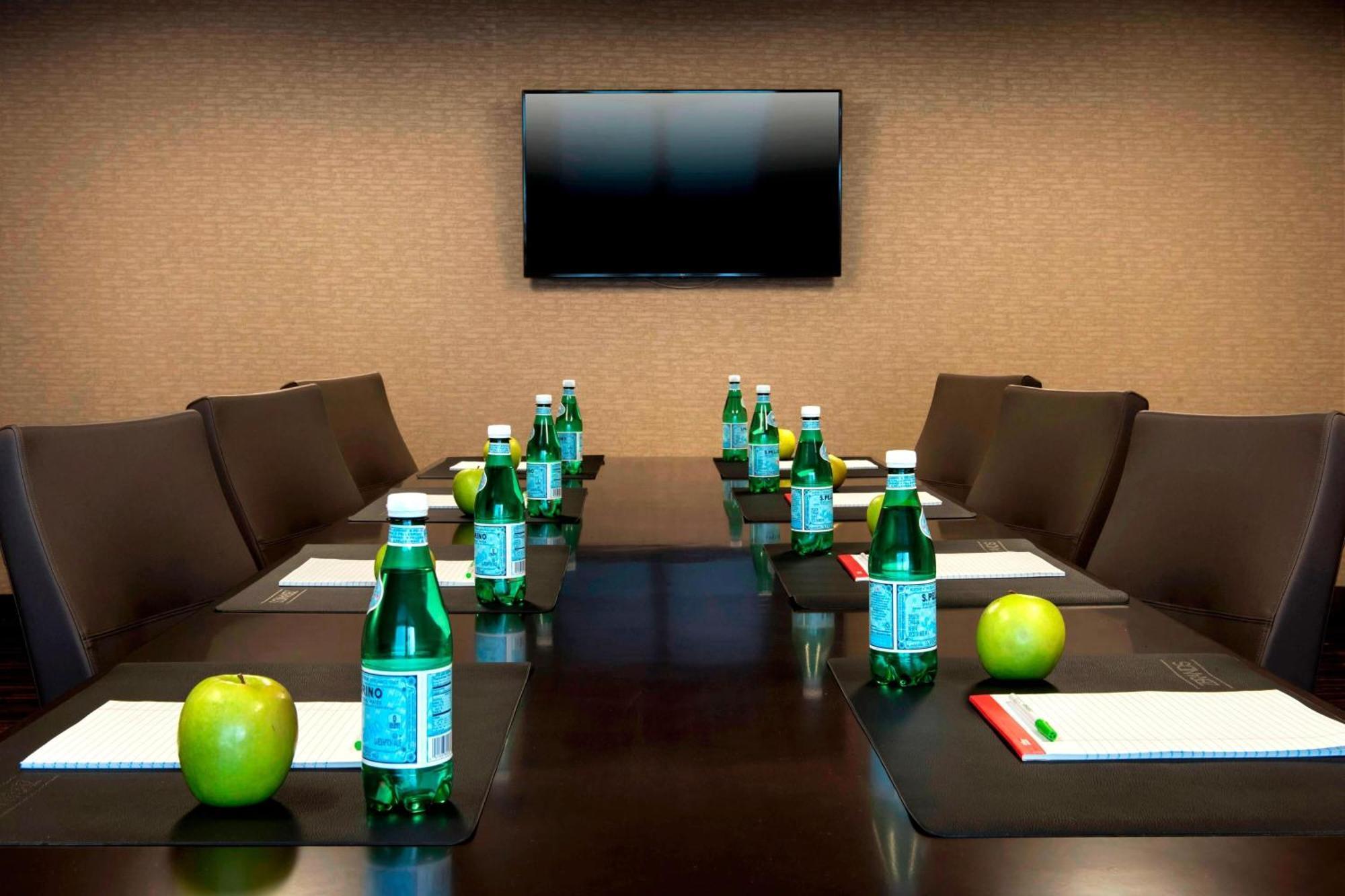 Courtyard By Marriott Poughkeepsie Otel Dış mekan fotoğraf