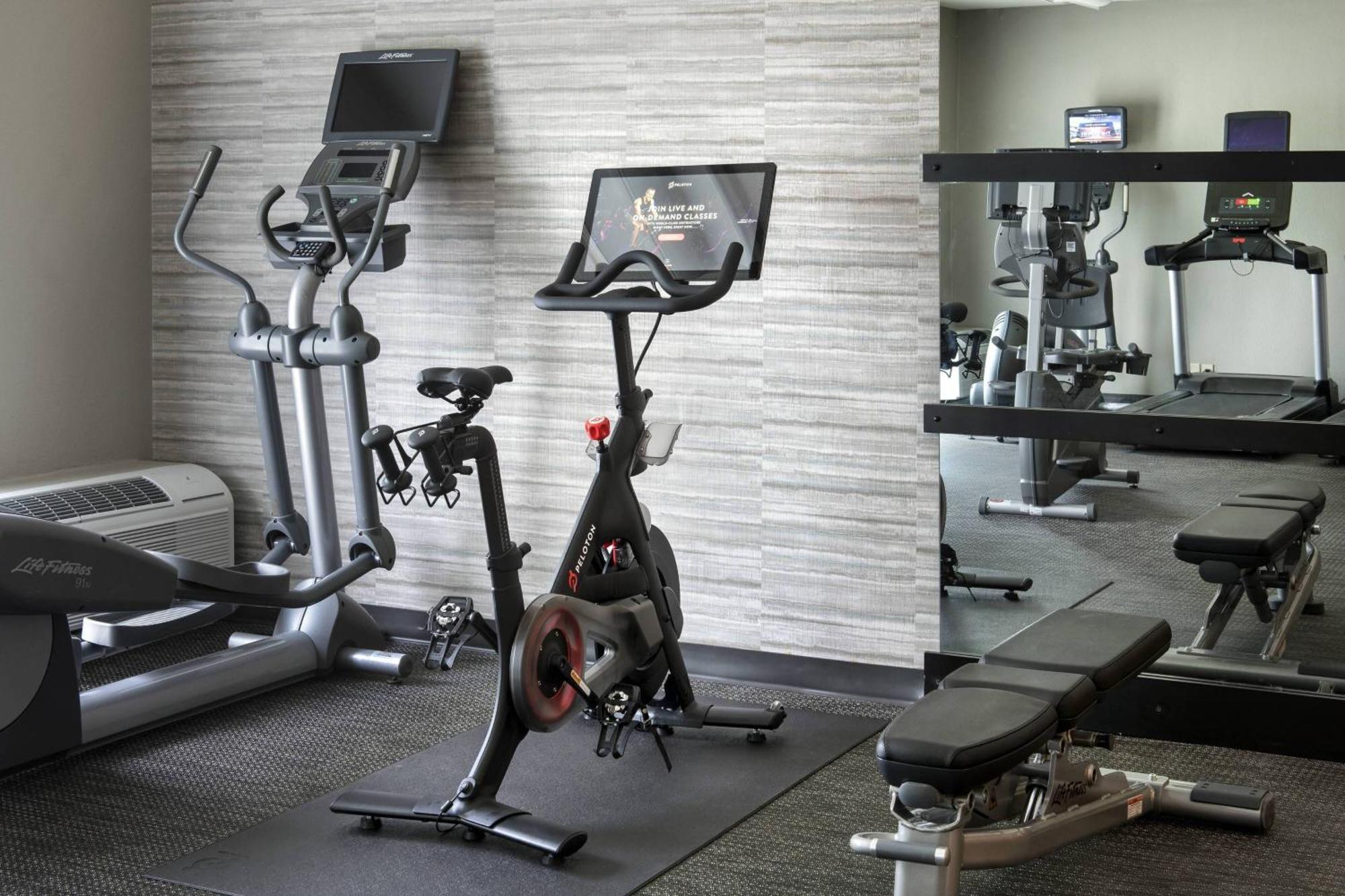 Courtyard By Marriott Poughkeepsie Otel Dış mekan fotoğraf